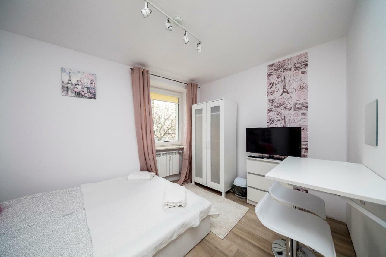 6 Cities Rooms Варшава Екстер'єр фото