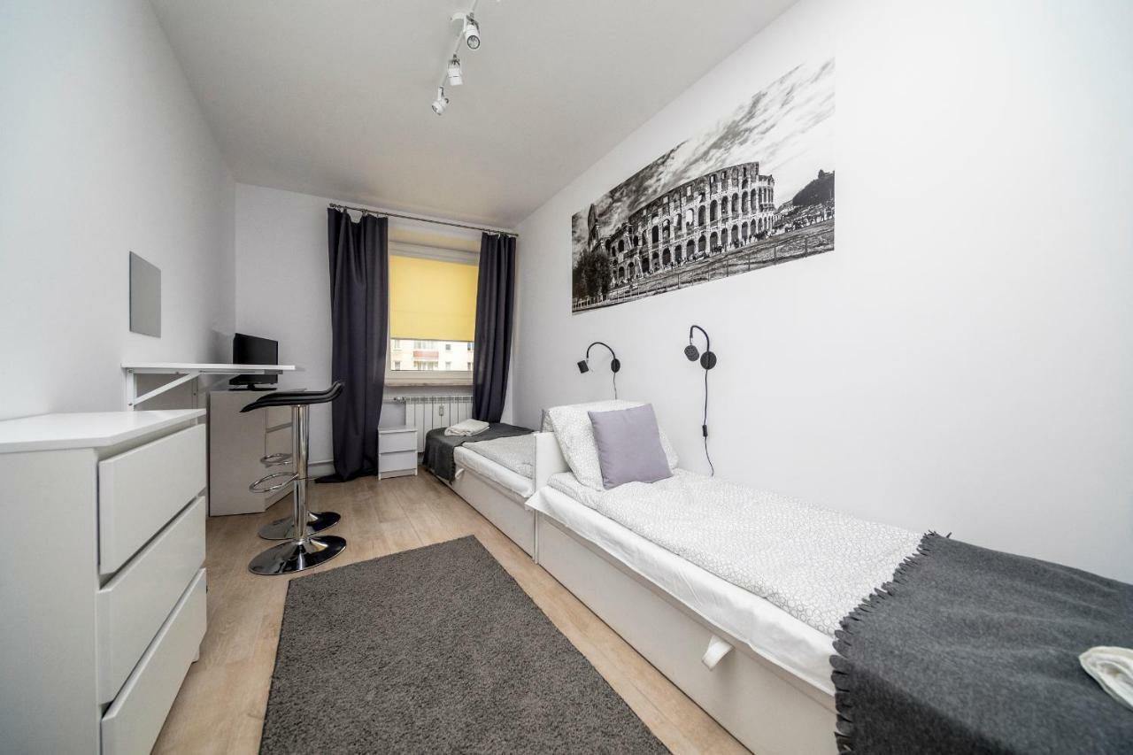 6 Cities Rooms Варшава Екстер'єр фото
