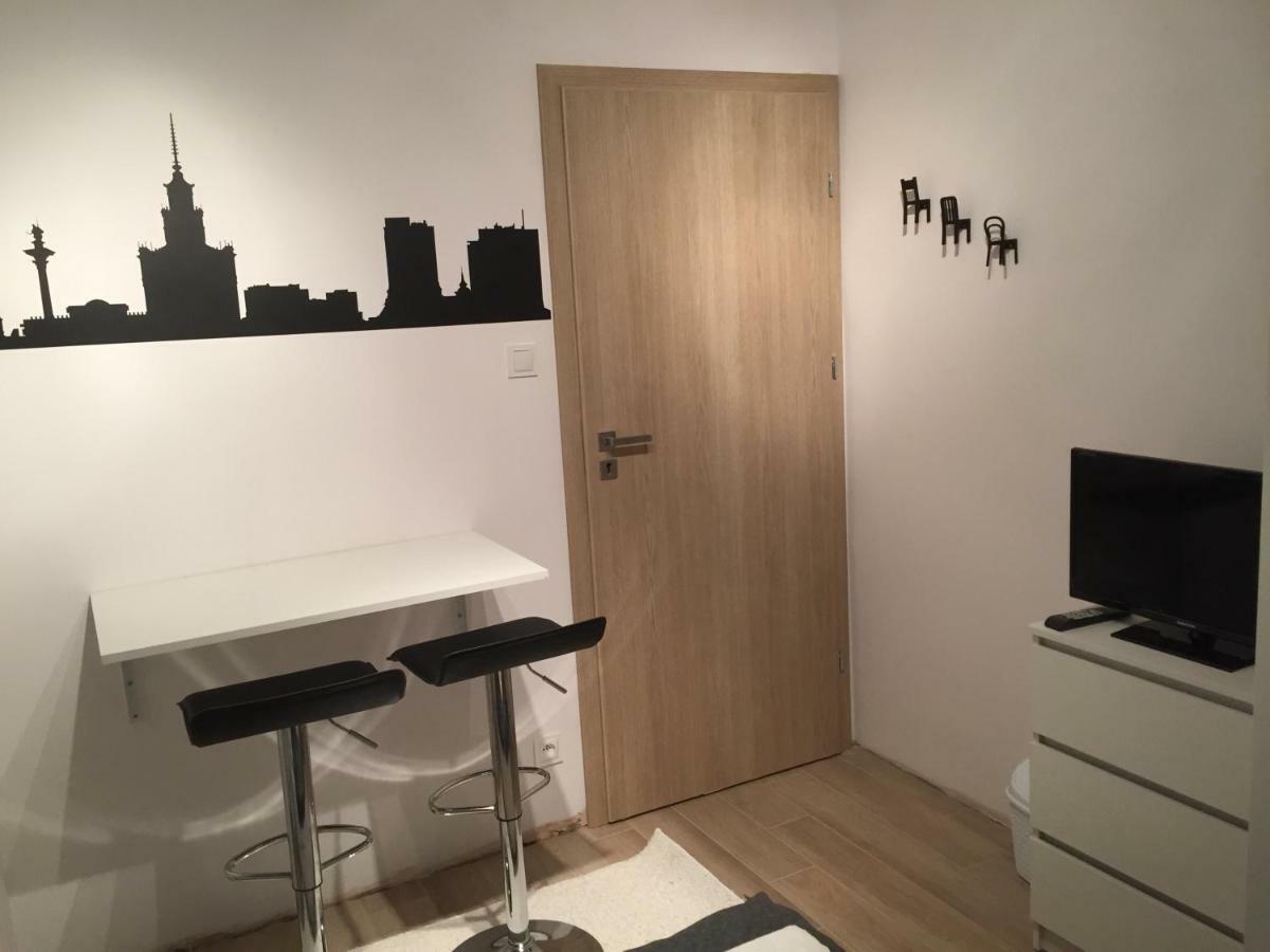 6 Cities Rooms Варшава Екстер'єр фото