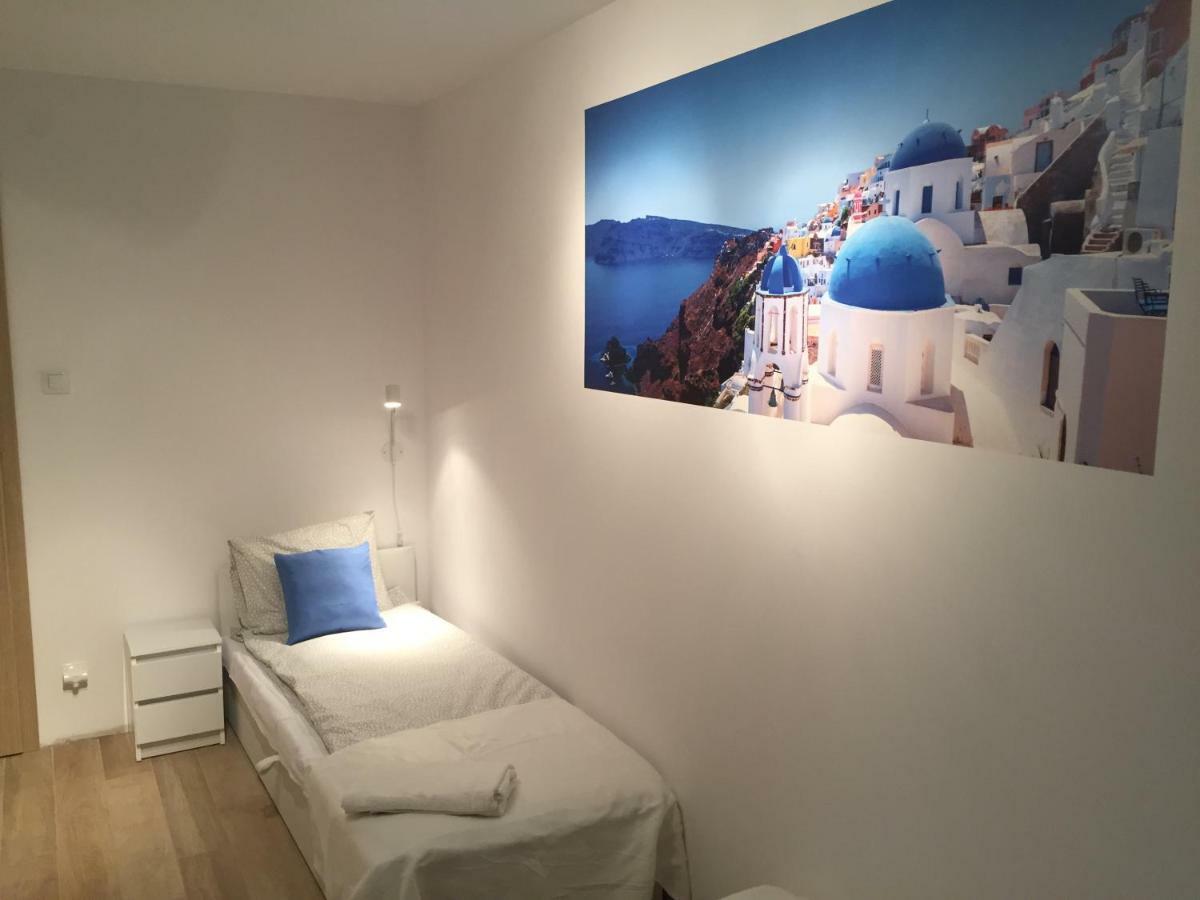 6 Cities Rooms Варшава Екстер'єр фото